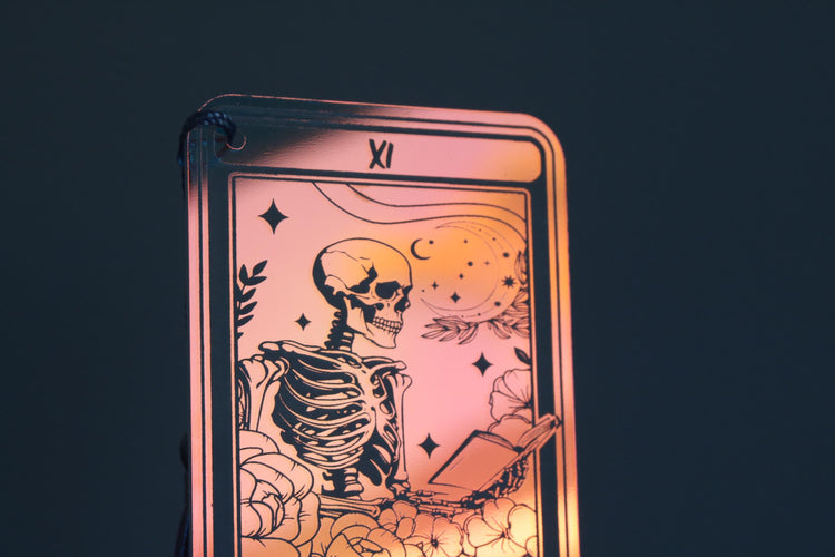 iridescent the reader tarot card bookmark | booktok | bookish | book lover | gift | spicy smut dark romance fantasy thriller | good girl