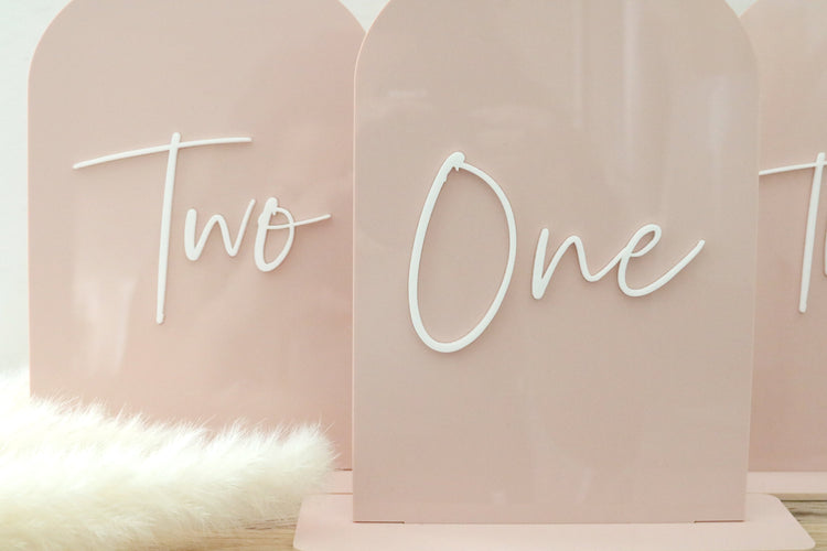 acrylic arch table number signs | acrylic wedding sign | wedding decor | arched table number | wedding table number | acrylic table number