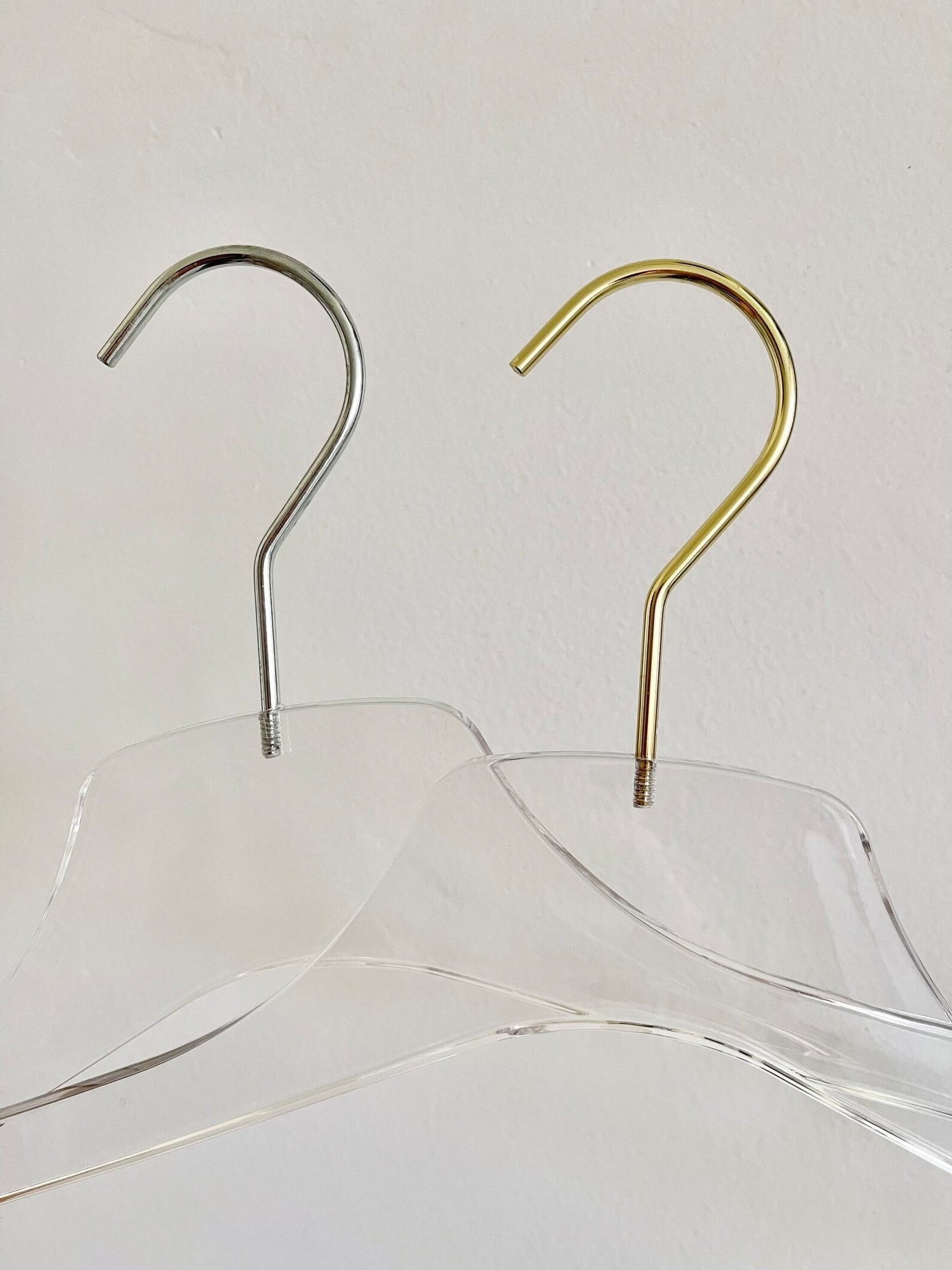 Personalized Wedding Hangers made with Cricut Explore Air - Coastal Kelder