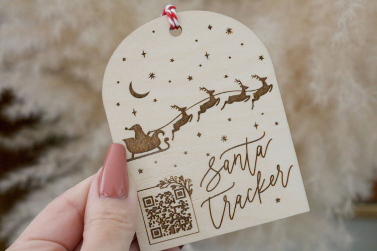 santa tracker ornament | christmas ornament | christmas presents | santa sack | christmas gift | christmas eve | kids ornament | QR code